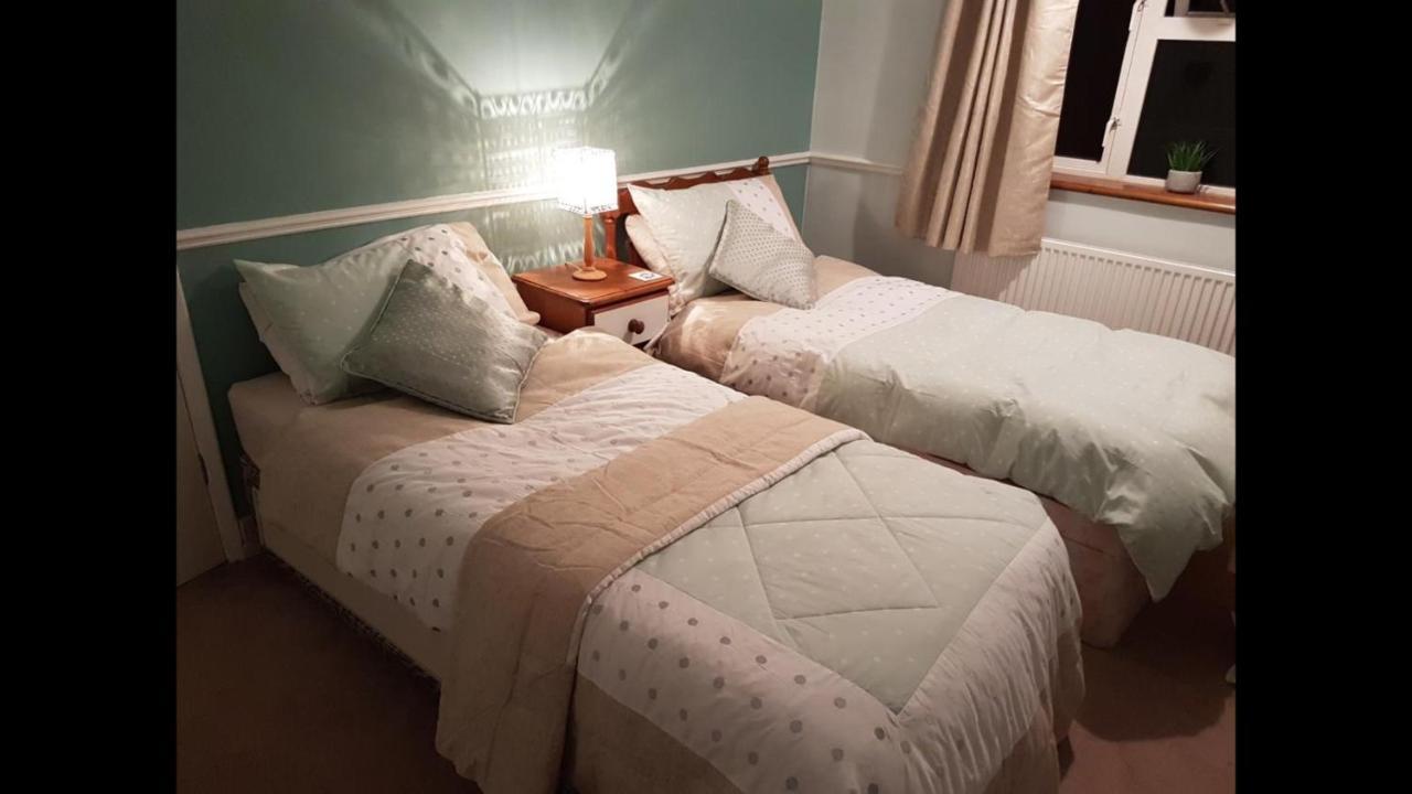 Chimneys B&B Holbrook  외부 사진