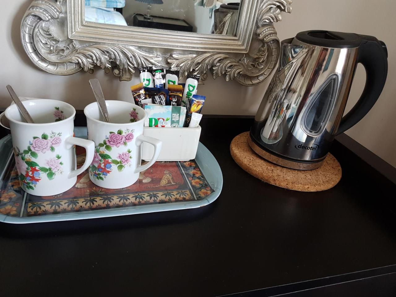 Chimneys B&B Holbrook  외부 사진